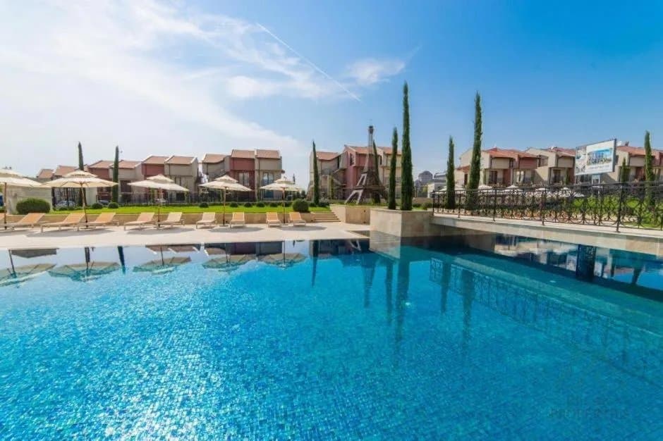 Luxusní apartmán 2+kk s výhledem na moře, Romance Paris, 250 m od moře, Sveti Vlas - foto 15