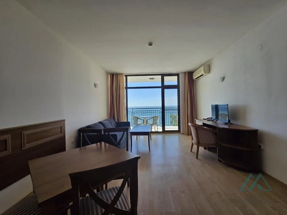 Prostorné apartmány 2+kk s výhledem na moře, luxusní 4* komplex Tiva Del Mar, první řada u moře, Sveti Vlas, Bulharsko - foto 11