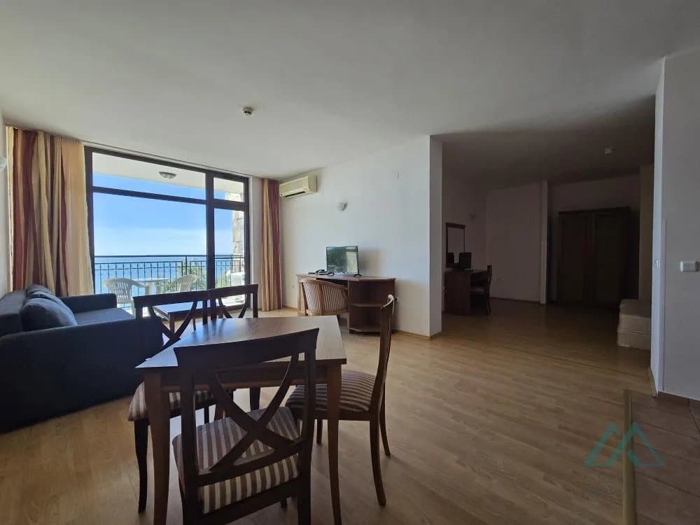 Prostorné apartmány 2+kk s výhledem na moře, luxusní 4* komplex Tiva Del Mar, první řada u moře, Sveti Vlas, Bulharsko - foto 12