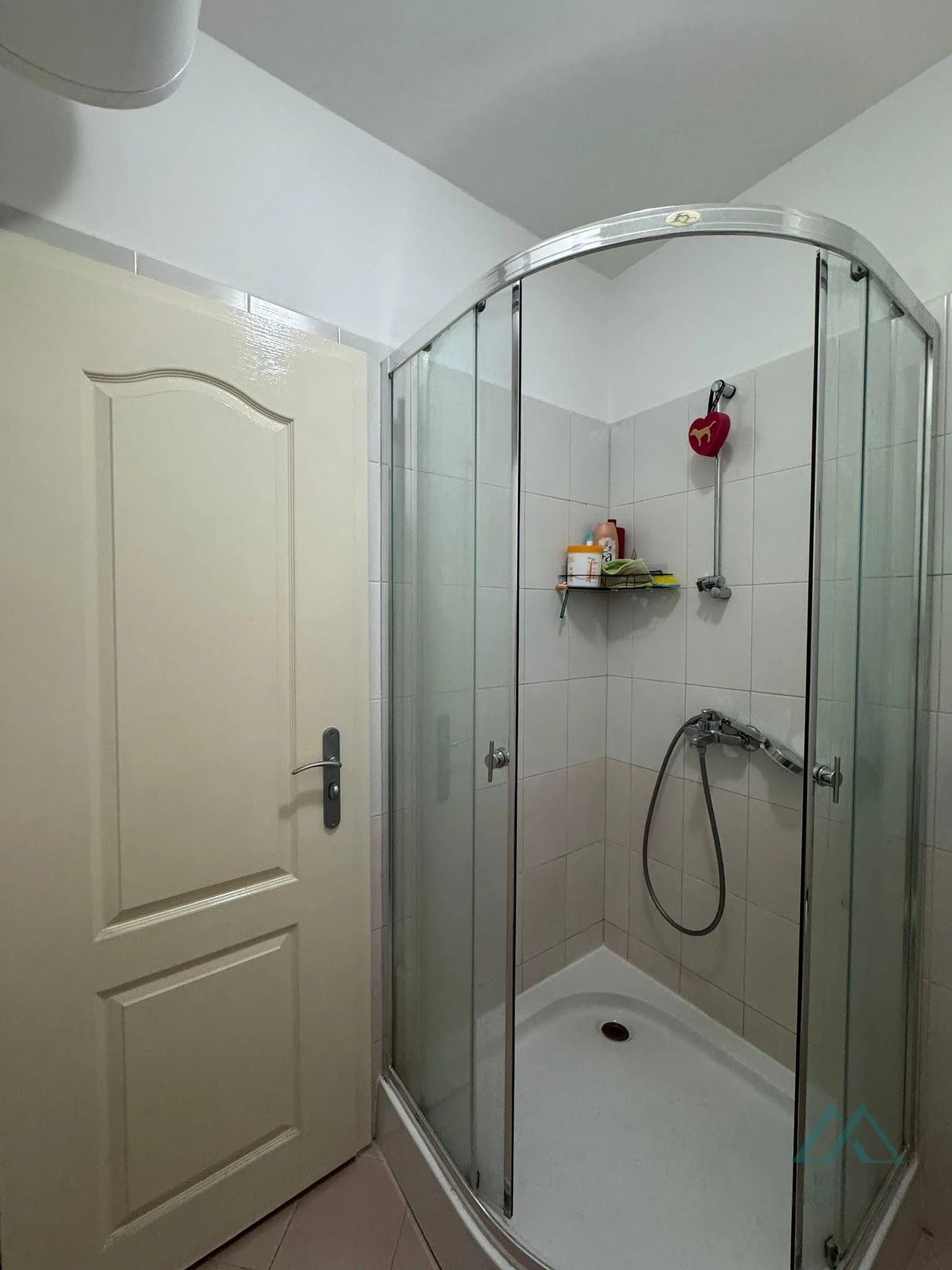 Prostorný 2-pokojový apartmán s terasou, komplex Flores Park, Slunečné pobřeží - jen 300 m od pláže, Bulharsko - foto 7