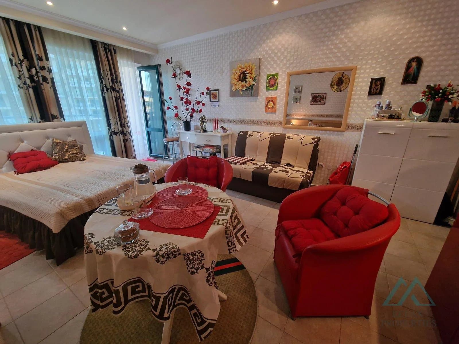 Velké studio v první linii s výhledem na bazén, 4* hotel Planeta a aquapark, 50 m od moře, Slunečné pobřeží, Bulharsko - foto 16