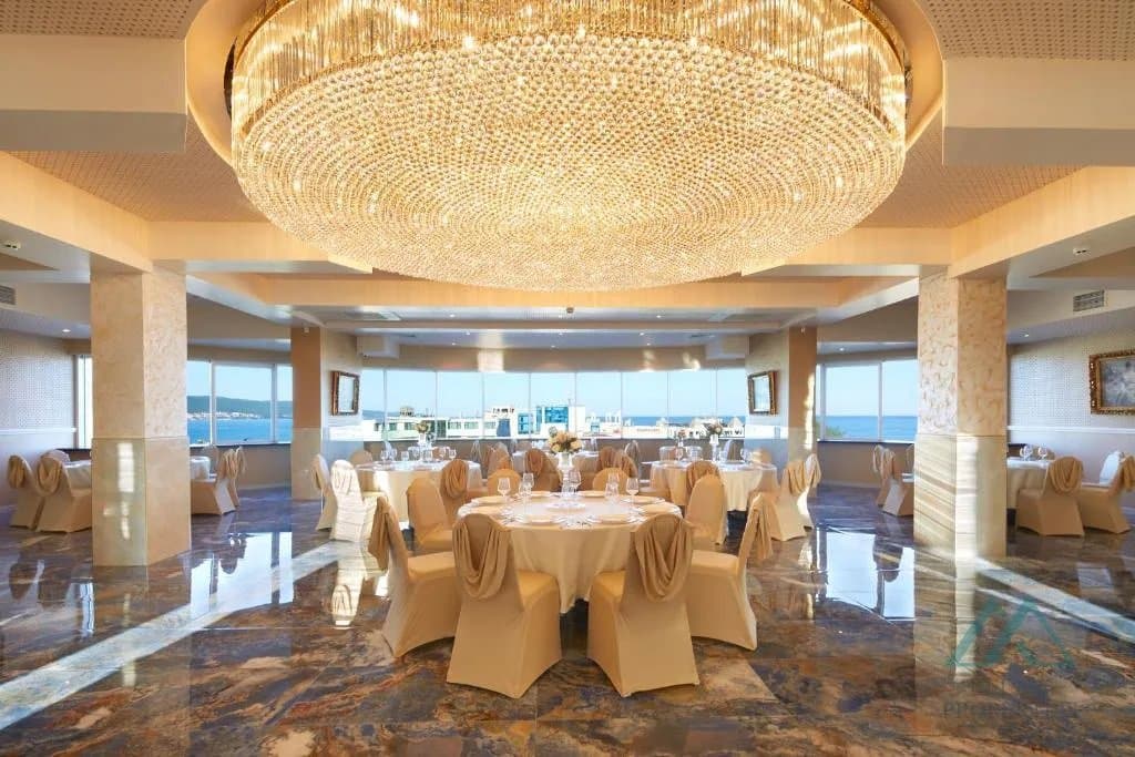 Velké studio v první linii s výhledem na bazén, 4* hotel Planeta a aquapark, 50 m od moře, Slunečné pobřeží, Bulharsko - foto 23