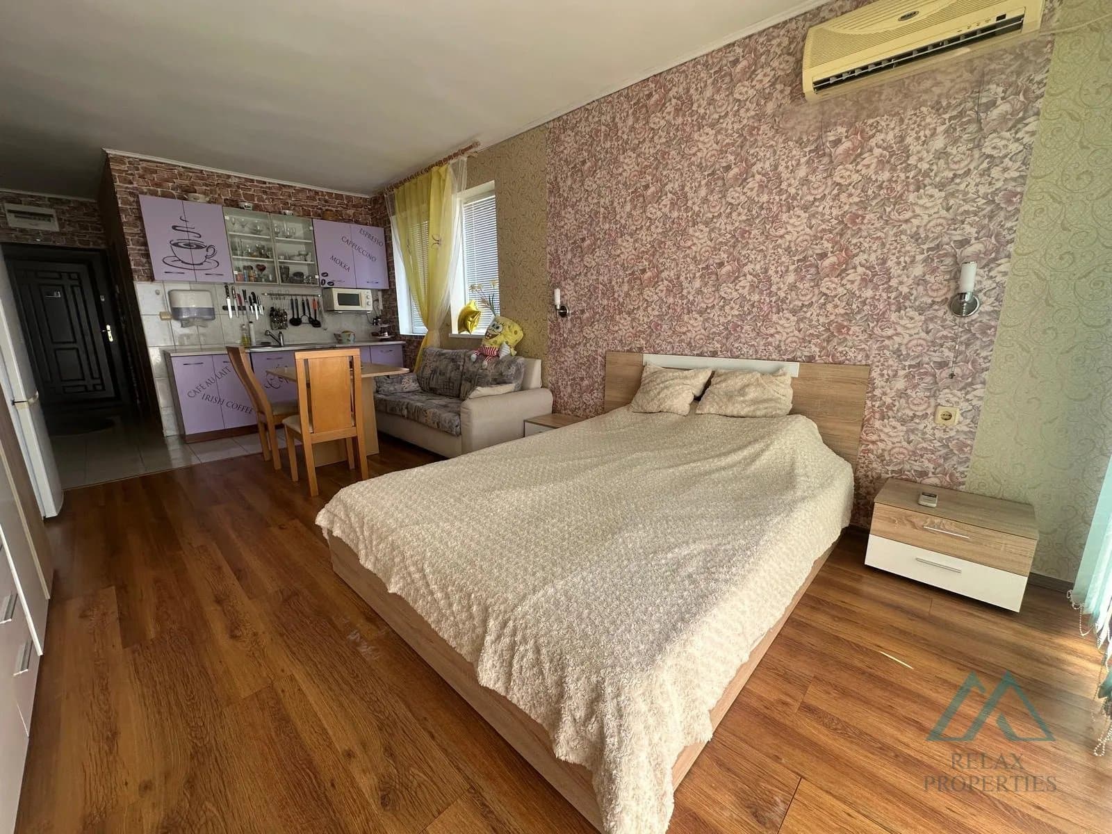 Prostorné studio s výhledem na bazén, Semiramida Gardens, Slunečné pobřeží - jen 400 m od moře - foto 16