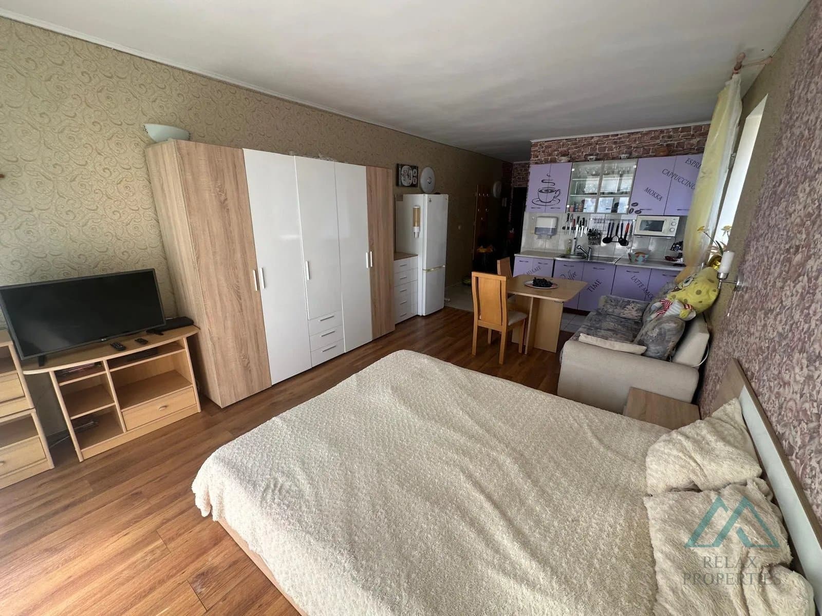 Prostorné studio s výhledem na bazén, Semiramida Gardens, Slunečné pobřeží - jen 400 m od moře - foto 18