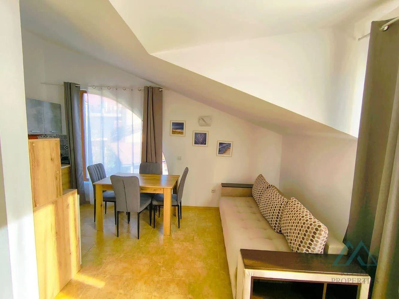 Prostorný apartmán se 2 ložnicemi, komplex Sea Lighthouse, Sveti Vlas, jen 200 m od moře, Bulharsko - foto 2