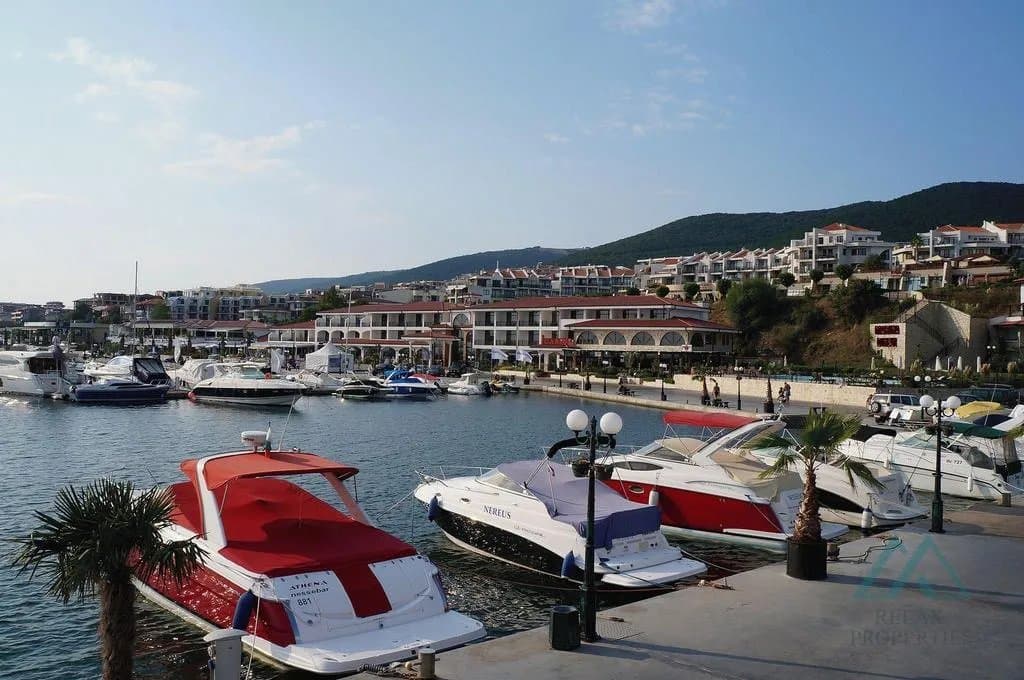 Studio s výhledem na moře a bazén, Panorama Bay 2, Sveti Vlas - jen 100 m od moře, Bulharsko - foto 2
