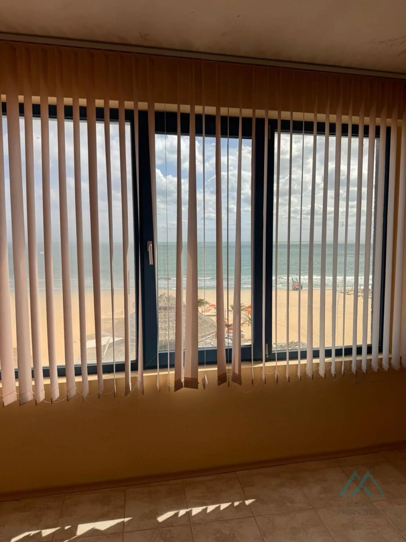 Luxusní lokalita přímo na první linii! apartmán se 2 ložnicemi a výhledem na moře, Slunečné pobřeží, Bulharsko - foto 4