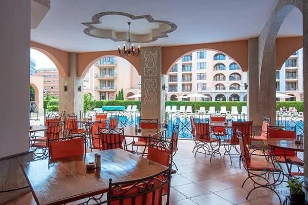 Prostorné zařízené studio s výhledem na bazén v komplexu Palazzo, Slunečné pobřeží - jen 200 m od moře - foto 18