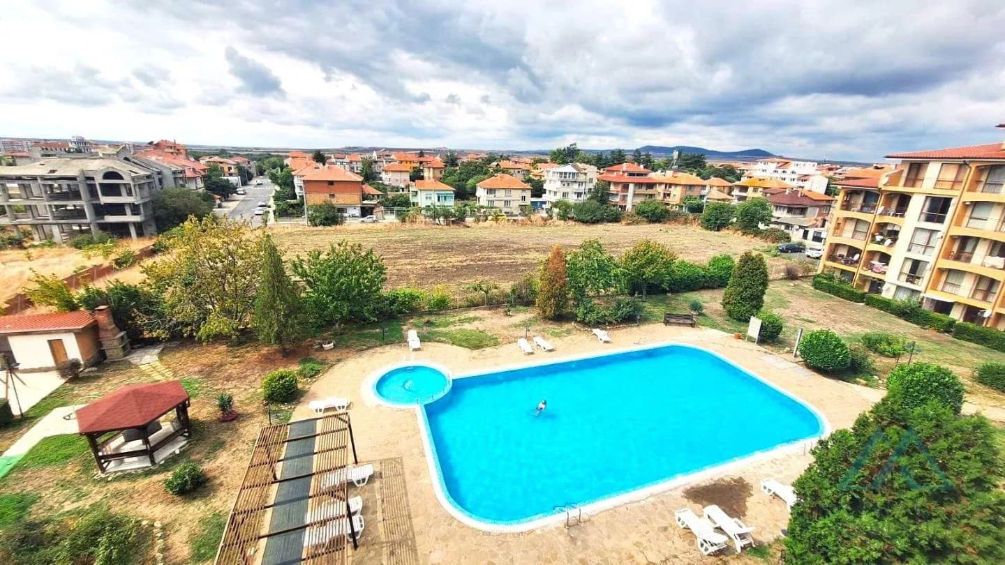 2 - izbový apartmán s 2 balkónmi v atraktívnom komplexe Chateau Aheloy, 200m od mora, Bulharsko - foto 14