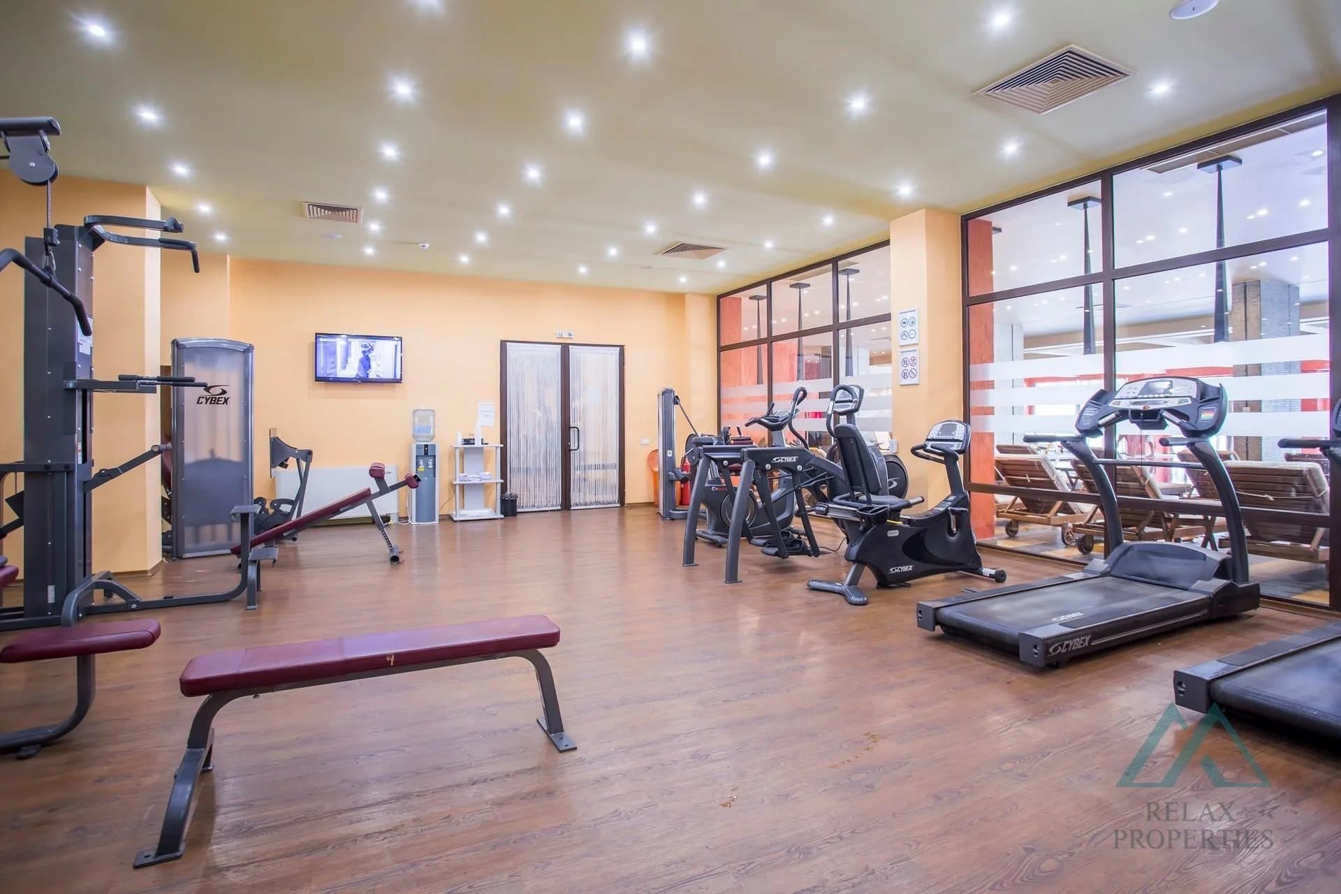 Prostorný apartmán s výhledem na bazén, Barceló Royal Beach, první linie k moři, Slunečné pobřeží - foto 4