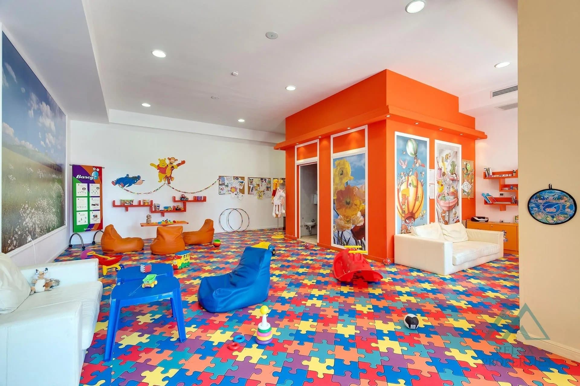 Prostorný apartmán s výhledem na bazén, Barceló Royal Beach, první linie k moři, Slunečné pobřeží - foto 5