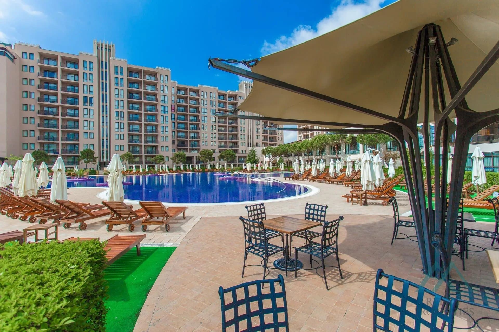 Prostorný apartmán s výhledem na bazén, Barceló Royal Beach, první linie k moři, Slunečné pobřeží - foto 10