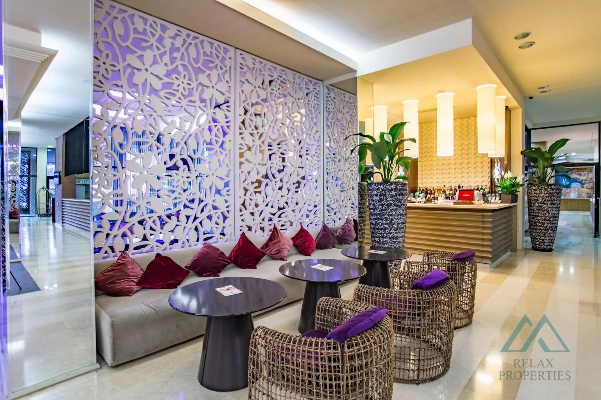 Prostorný apartmán s výhledem na bazén, Barceló Royal Beach, první linie k moři, Slunečné pobřeží - foto 14