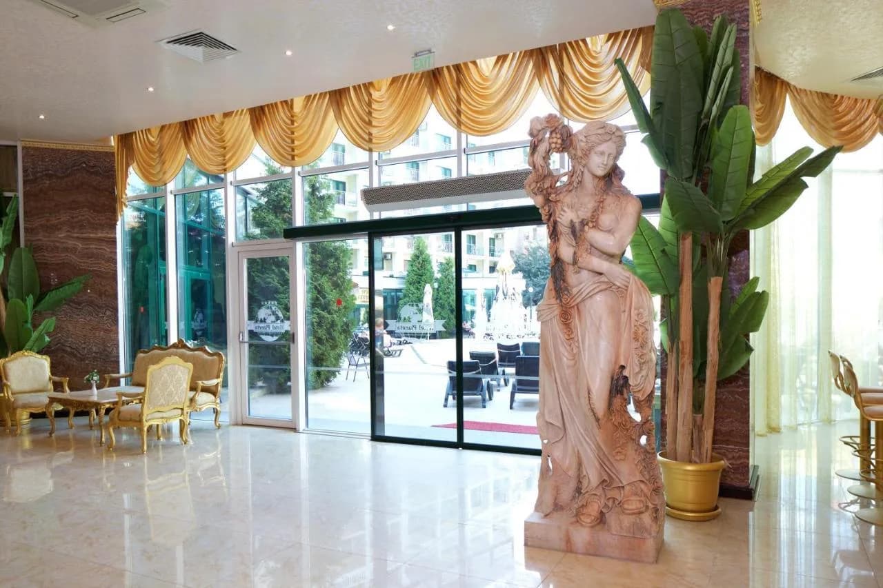 Large 2 bedroom apartment with 2 bathrooms with sea view in 4* Miramar Palace, 70m from the sea, Sunny Beach, Bulgaria - foto 4