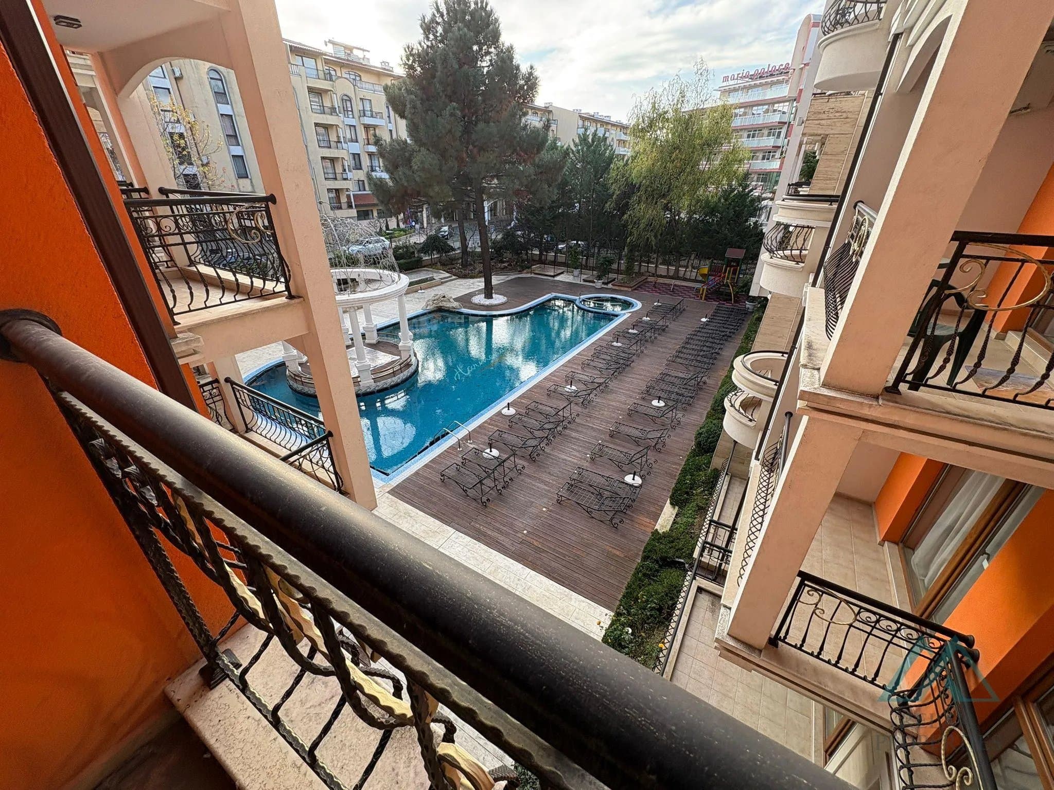 Luxusní apartmán se 3 ložnicemi a 2 koupelnami, Harmony Palace, 400 m od moře, Slunečné pobřeží - foto 20