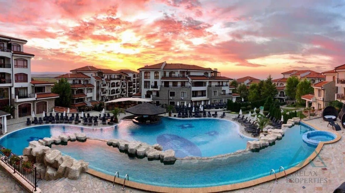 Luxusní apartmán se 2 ložnicemi u moře ve Vineyards SPA Resort, Aheloy - Bulharsko, 102 m² - foto 1