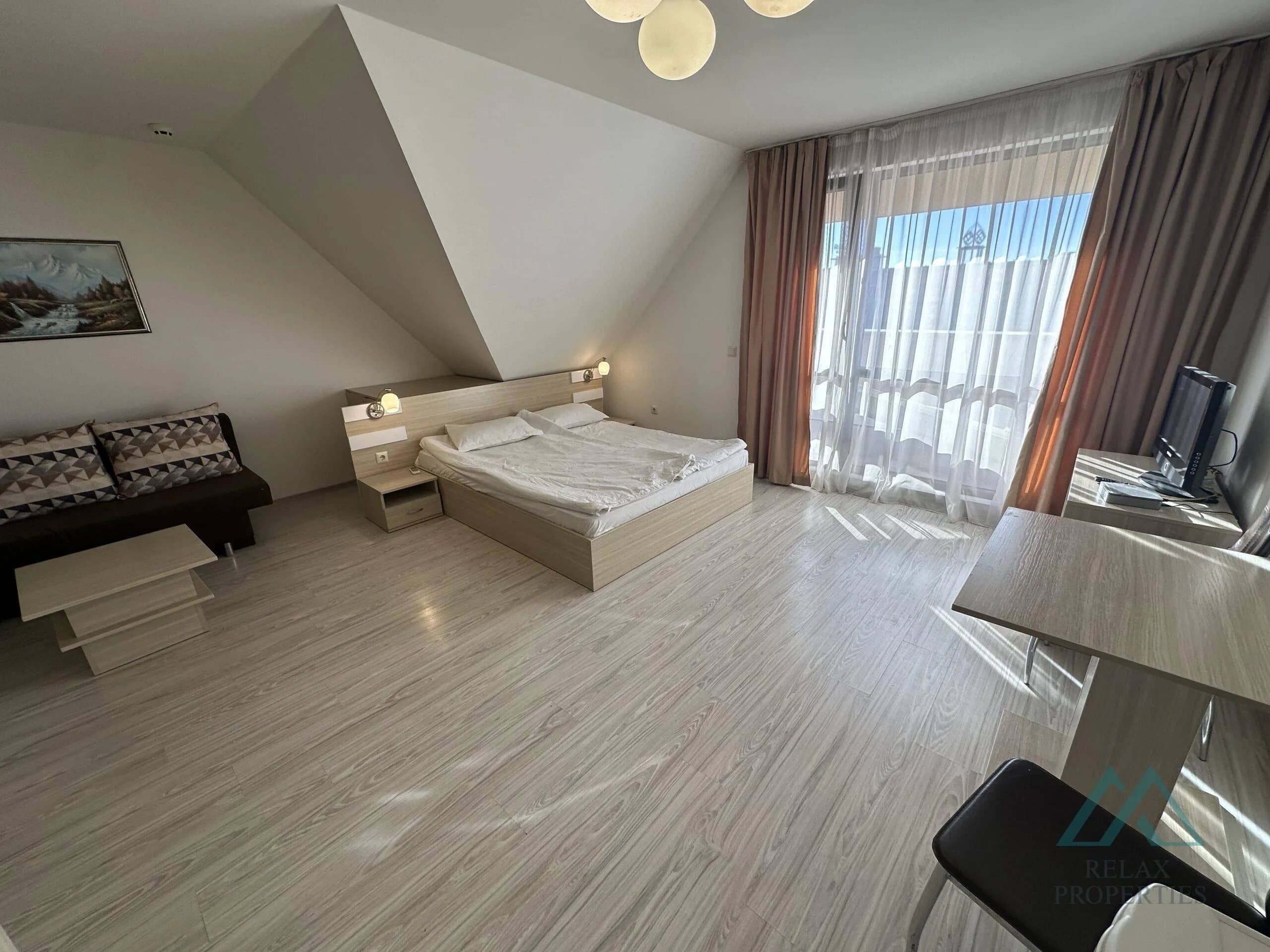 Prostorný apartmán s výhledem na bazén, Tarsis Club & SPA, 700 m od moře, Slunečné pobřeží - foto 17