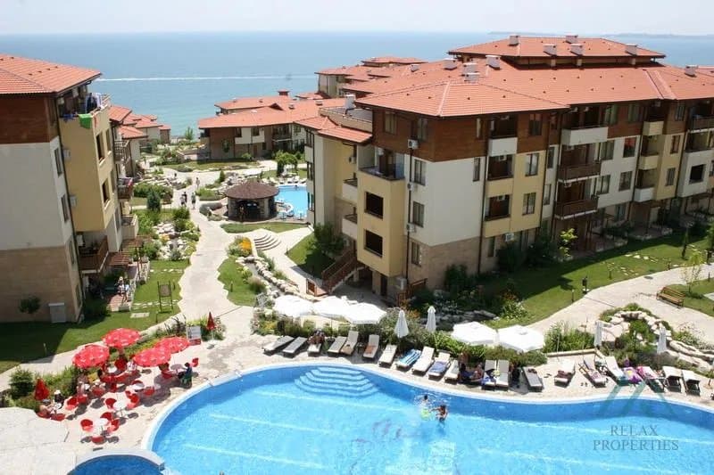 Krásný apartmán se 2 ložnicemi a výhledem na moře, Rajská zahrada, první řada u moře, Sveti Vlas, Bulharsko - foto 13