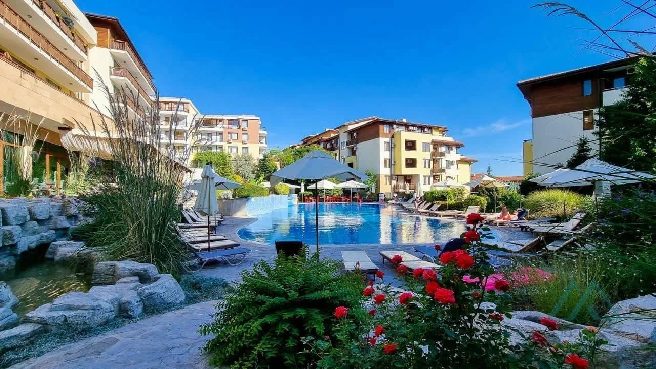 Krásný apartmán se 2 ložnicemi a výhledem na moře, Rajská zahrada, první řada u moře, Sveti Vlas, Bulharsko - foto 18