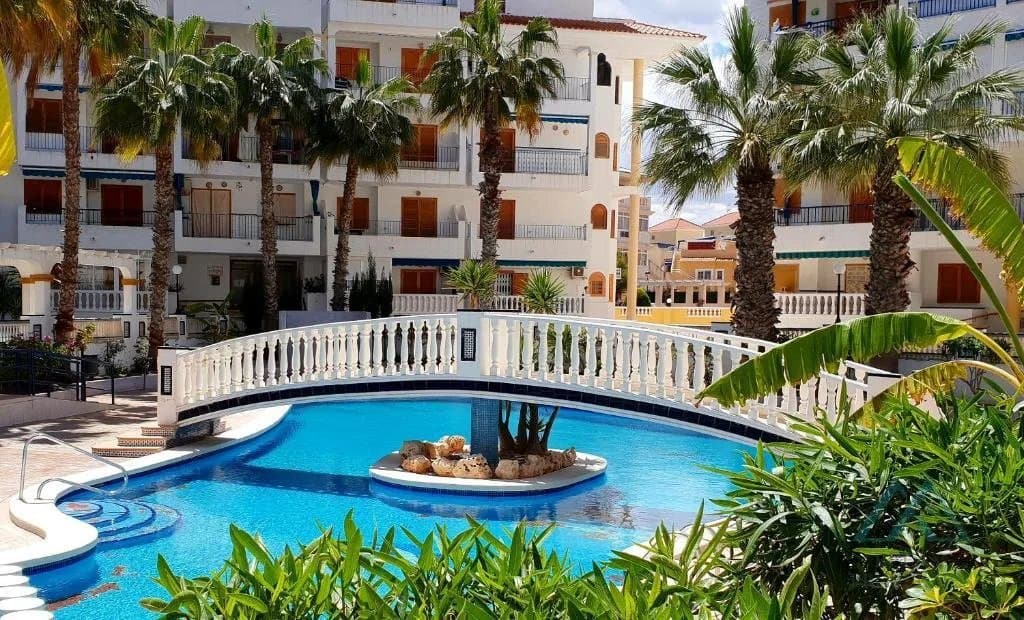 Apartmán jen 300 m od pláže v nejlepší lokalitě La Mata - bazén, terasa, komplex Vinamar Torrevieja, Španělsko - foto 2