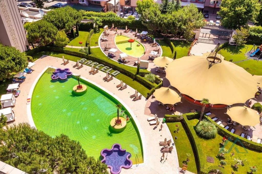 Prostorný apartmán s výhledem na bazén a celý komplex v Barceló Royal Beach, Slunečné pobřeží, Bulharsko - foto 10