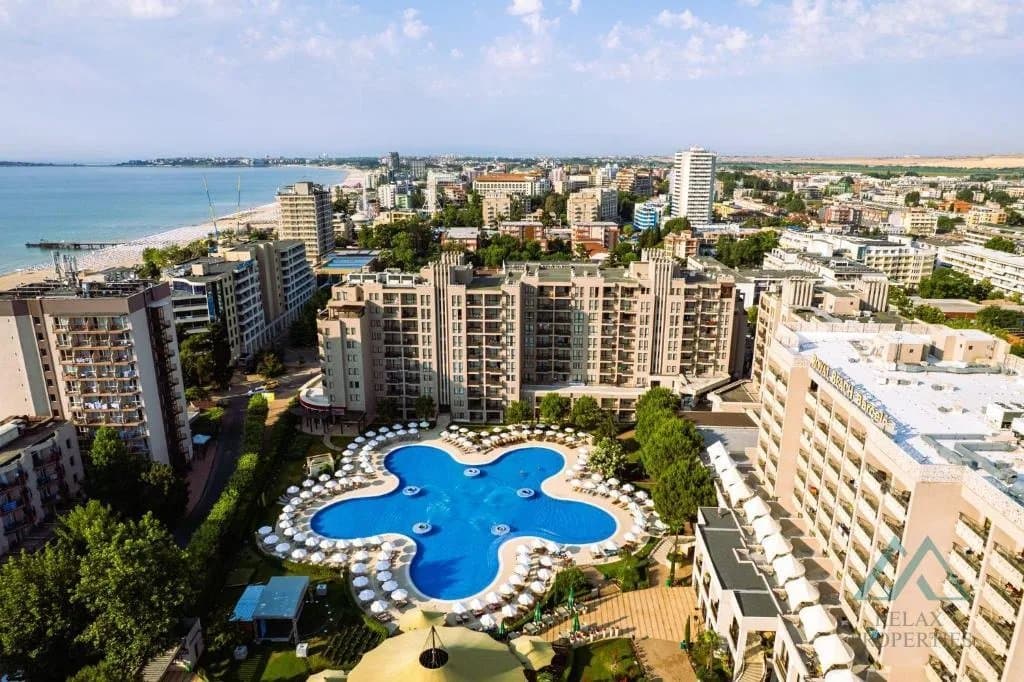 Prostorný apartmán s výhledem na moře a bazén v komplexu 5★ Barcelo Royal Beach - Slunečné pobřeží, Bulharsko - foto 12