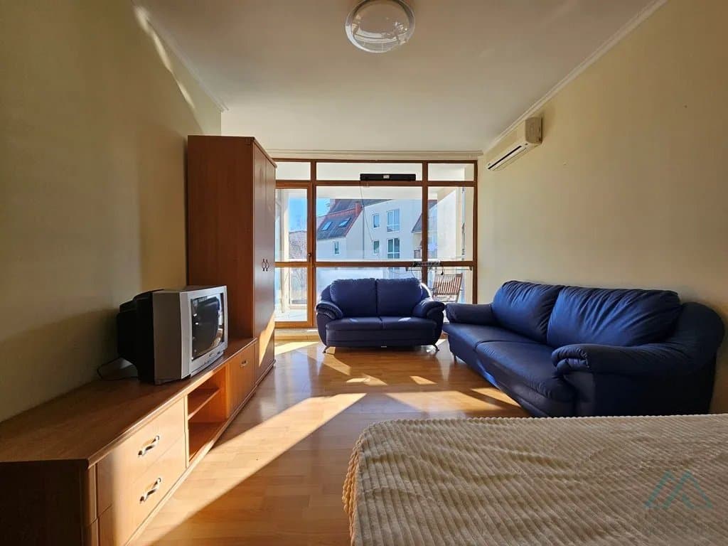 Prostorné studio s balkonem jen 300 m od pláže - Sun City 1, Slunečné pobřeží - foto 9