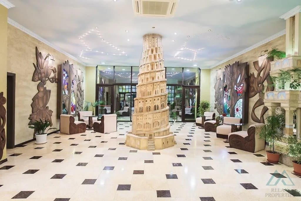 Prostorný 2 pokojový apartmán o rozloze 83,21 m², 2 koupelnami a výhledem na moře v komplexu Babylon na Slunečném pobřeží. - foto 3