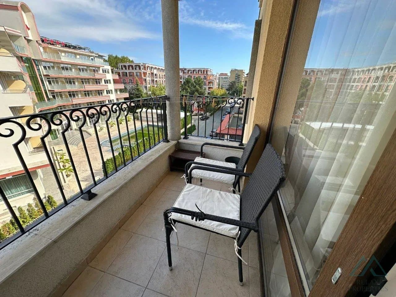 2 pokojový apartmán o rozloze 55 m² v prestižním komplexu Royal Sun na Slunečném pobřeží, 300 m od moře - foto 3