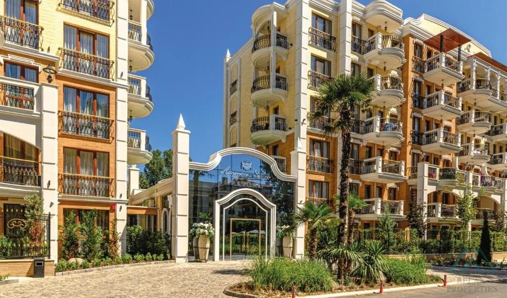 Novostavba! 2 pokojový apartmán 48 m² v Harmony Suites 11, Grand Resort, 600 m od pláže, Slunečné pobřeží - foto 1