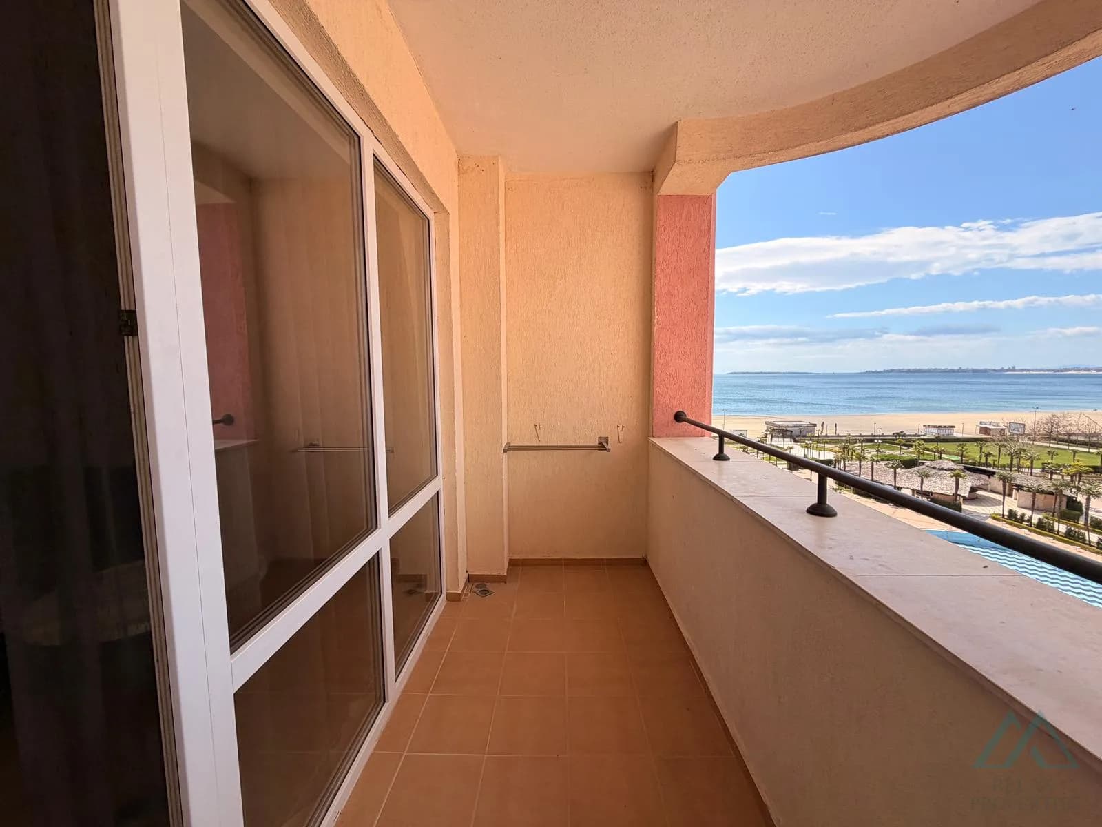 Výhled na moře! luxusní DIT Majestic 2+kk, první řada, Slunečné pobřeží - foto 8