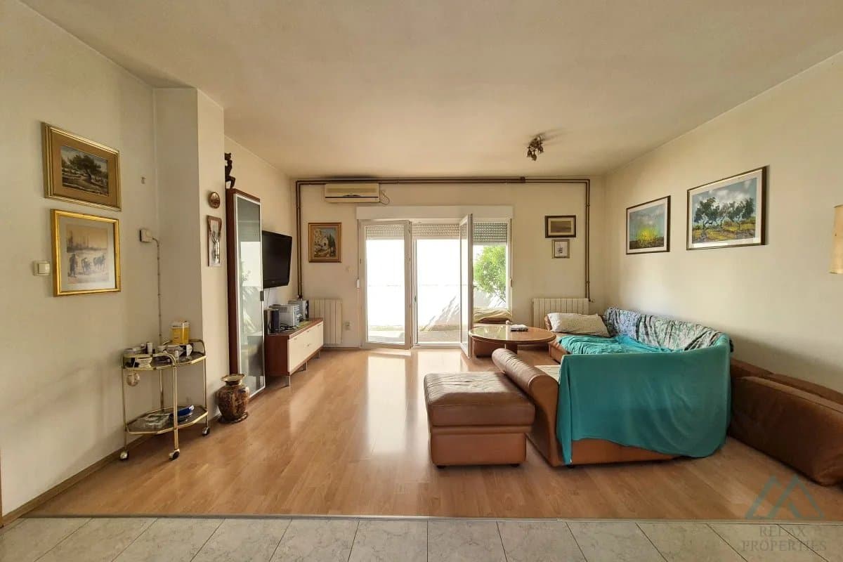 Samostatně stojící dvoupatrový dům, 500 m od moře, Kaštel Lukšić - Dalmácie - foto 4