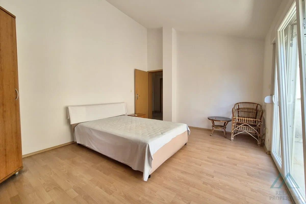 Samostatně stojící dvoupatrový dům, 500 m od moře, Kaštel Lukšić - Dalmácie - foto 8