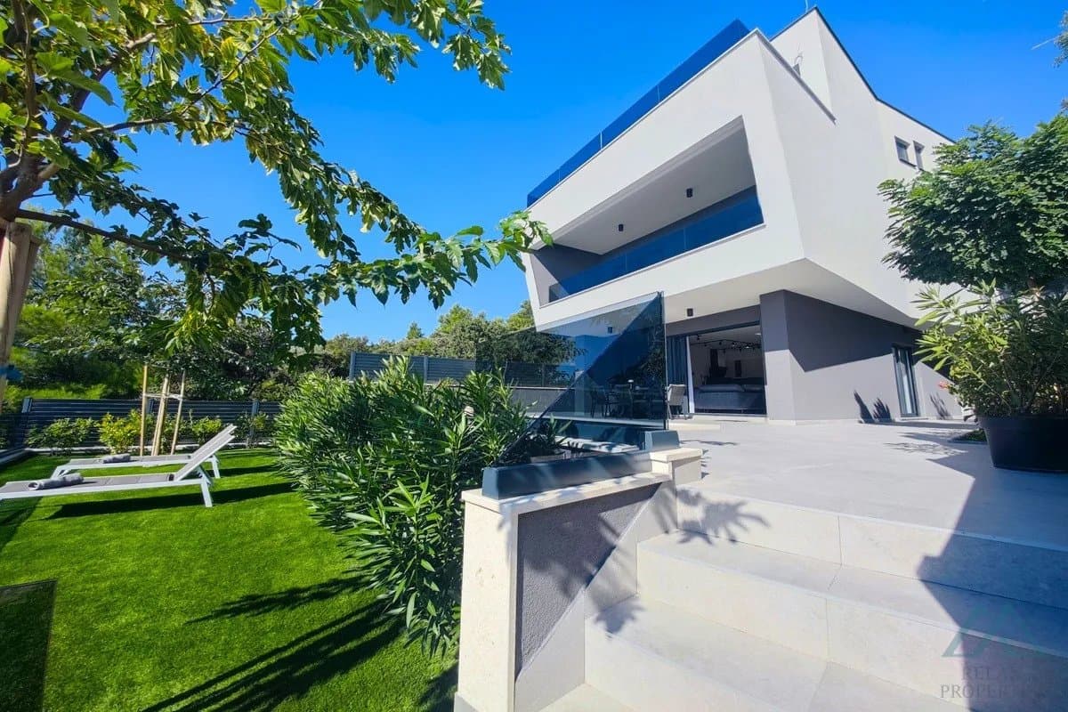 Luxusní moderní vila u moře, Zadar - Dalmácie - foto 3