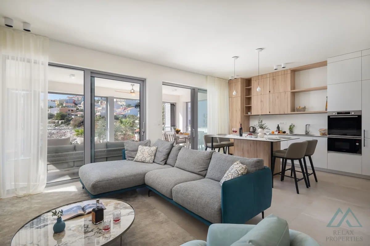 Luxusní vila s bazénem v 1. linii u moře, Rogoznica - Dalmácie - foto 8