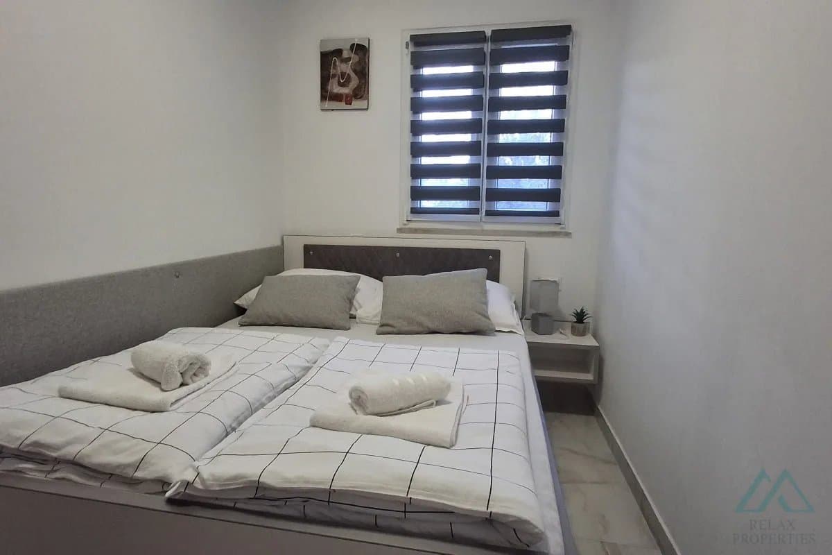 Apartmánový dům s panoramatickým výhledem na moře, ostrov Čiovo - Dalmácie - foto 9