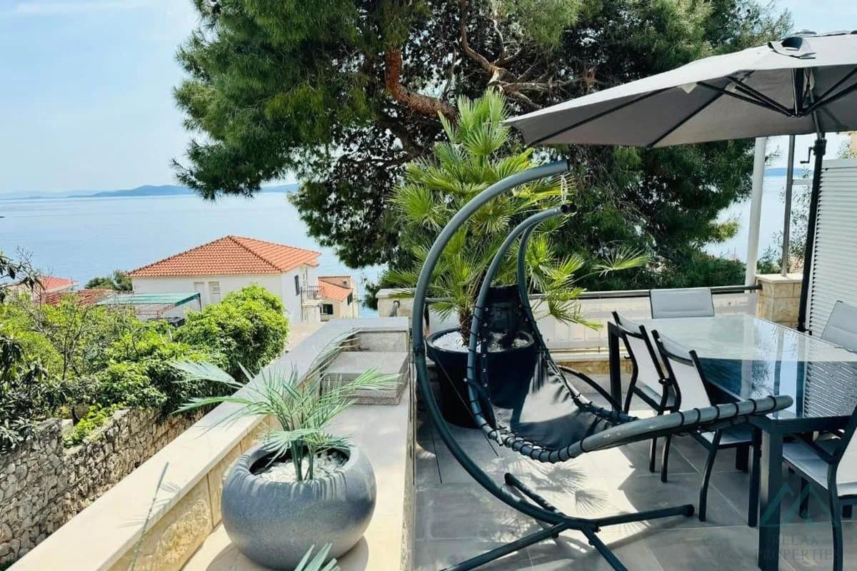 Apartmánový dům s panoramatickým výhledem na moře, ostrov Čiovo - Dalmácie - foto 17