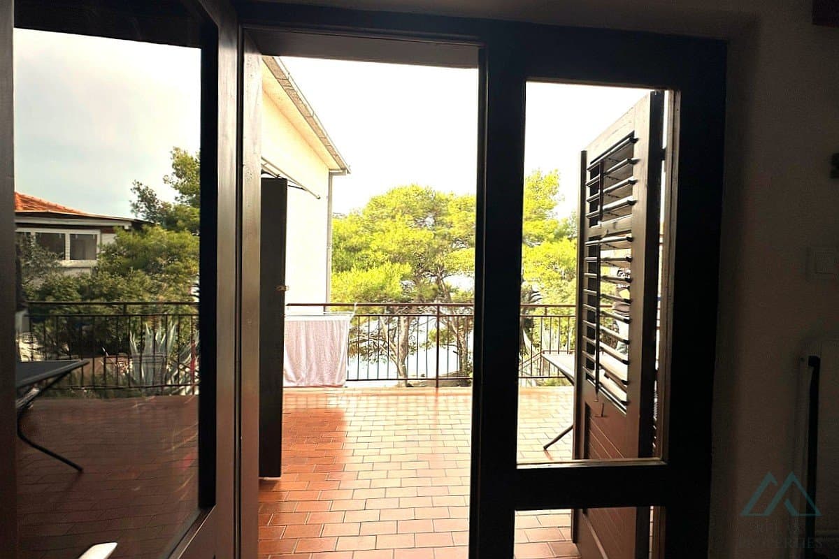 Jedinečný dům v 1. linii u moře, Rogoznica - Dalmácie - foto 7