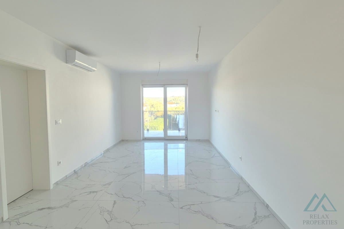 Penthouse se střešní terasou a výhledem na moře, ostrov Čiovo - Dalmácie - foto 4