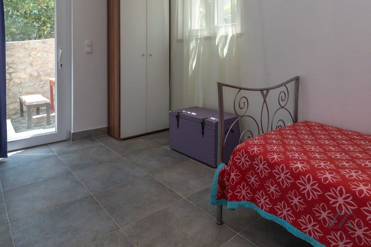 Dům u moře v 1. linii u moře, ostrov Čiovo - Dalmácie - foto 7