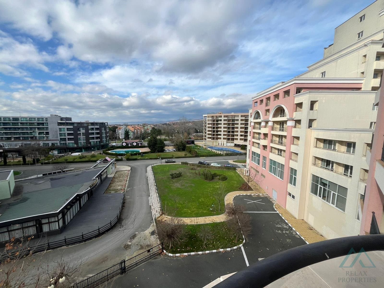 První řádek! Studio v 4★ DIT Majestic Resort, s nájemní smlouvou, Slunečné pobřeží, Bulharsko - foto 9