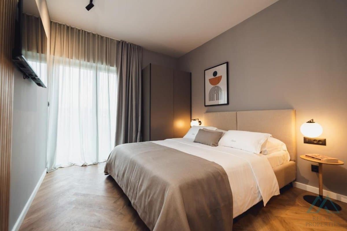 Vila se dvěma apartmány a bazénem, Rogoznica - Dalmácie - foto 13