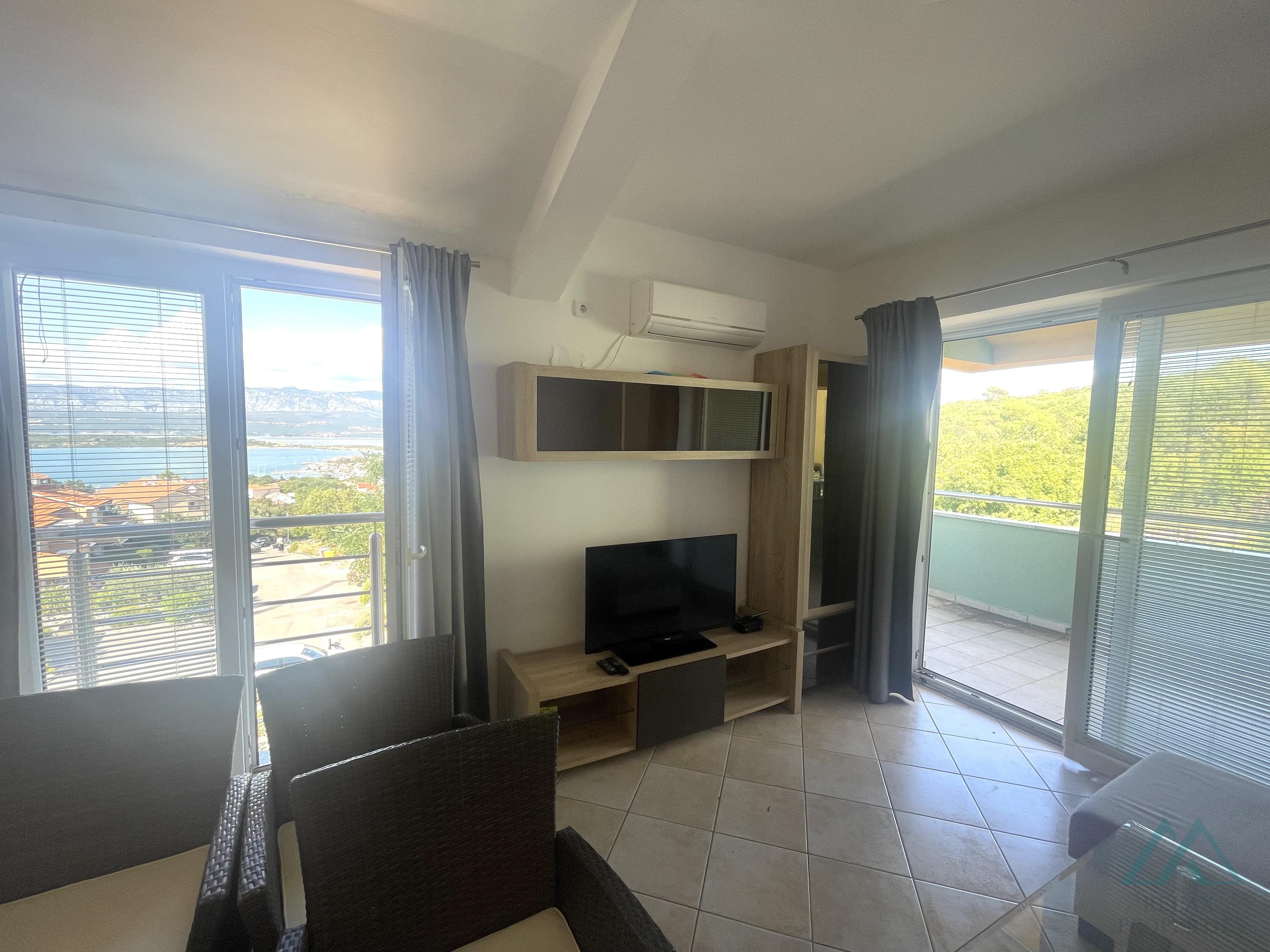 Apartmán s výhledem na moře v blízkosti pláže, ostrov Krk - Soline - foto 3