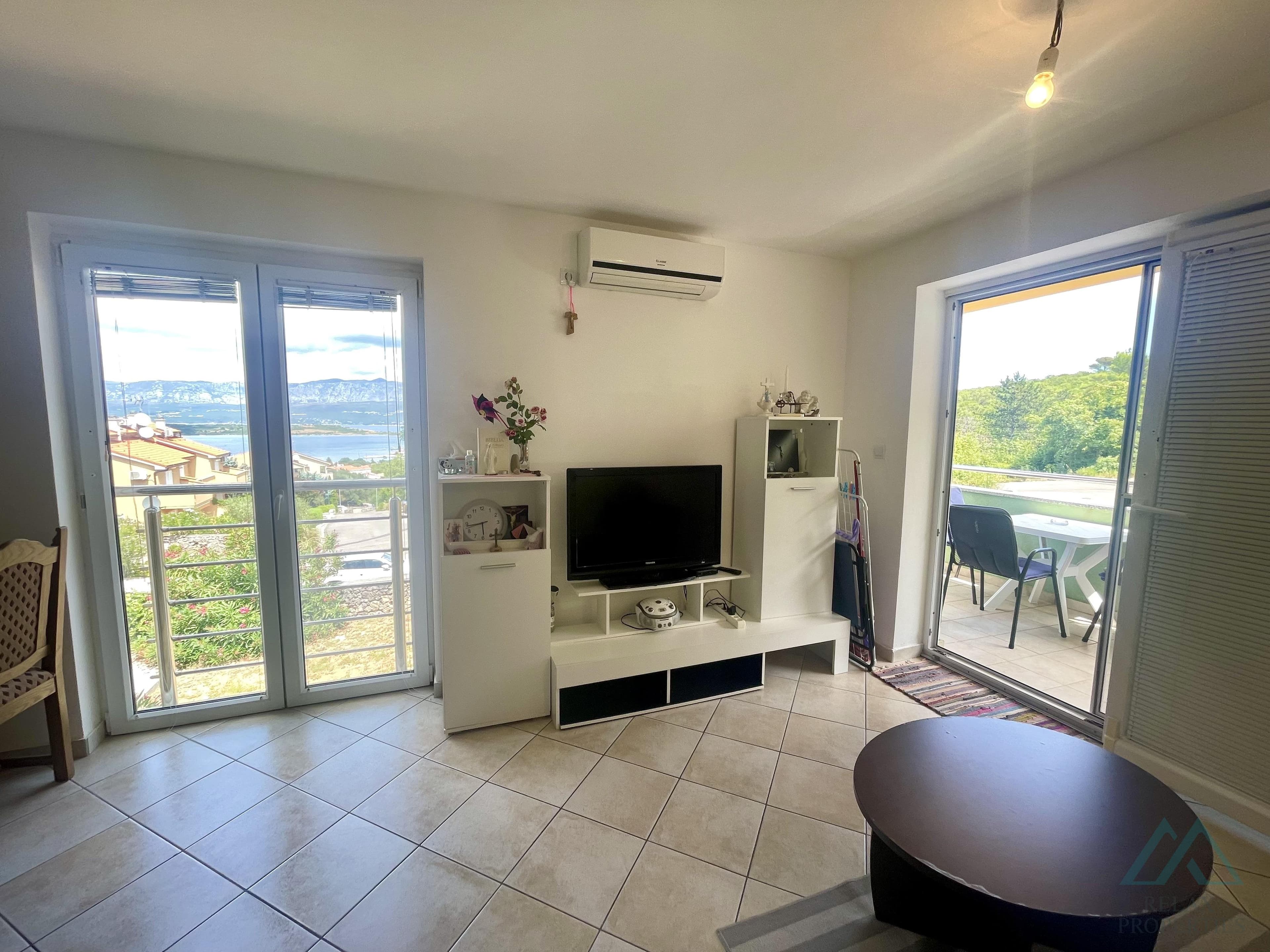 Komfortní apartmán s výhledem na moře, ostrov Krk - Soline - foto 1