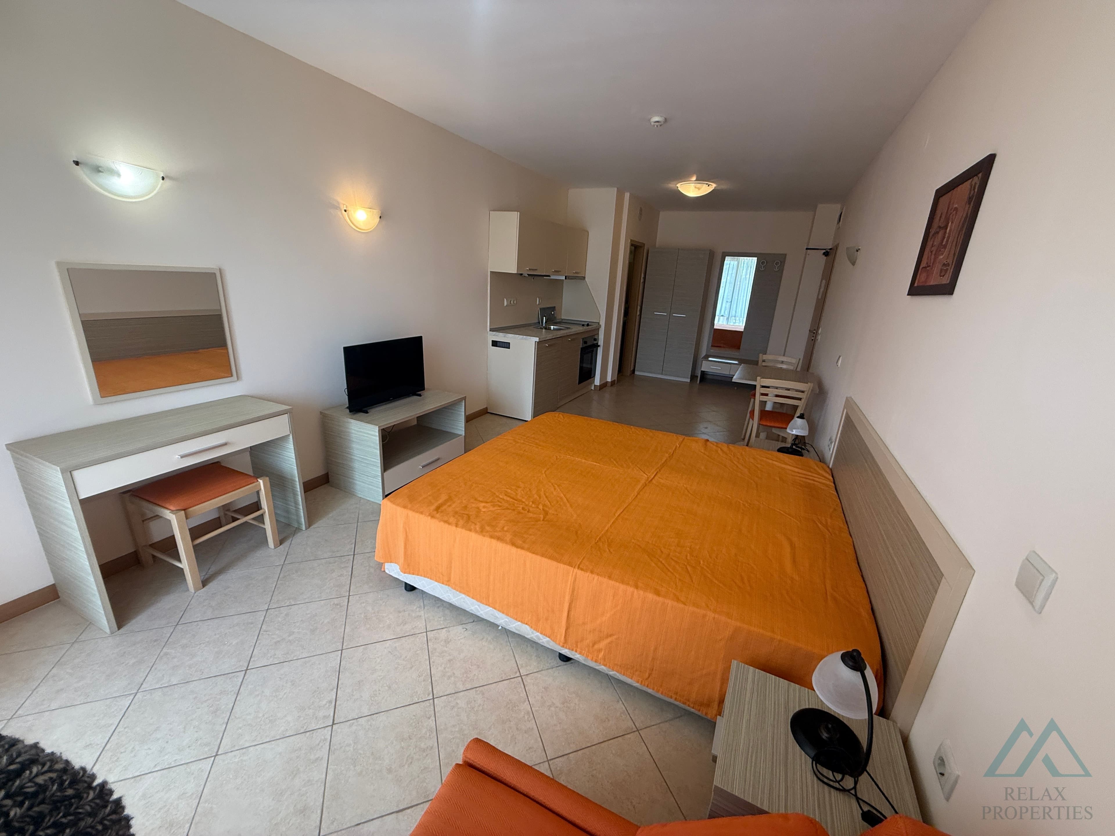 Skvělá cena! Apartmán v Royal Sun, 300 m od moře, Slunečné pobřeží - foto 4