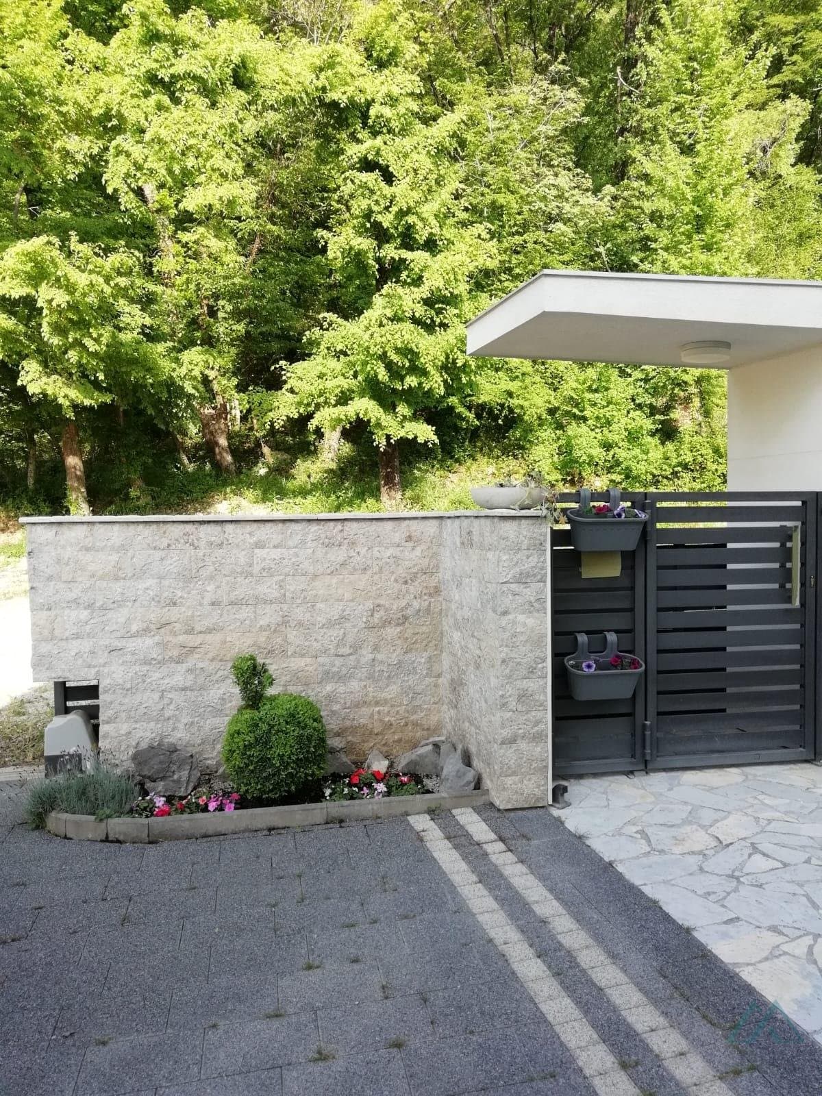 Samostatně stojící dům jen 200 m od moře, Omišalj, ostrov Krk - foto 3