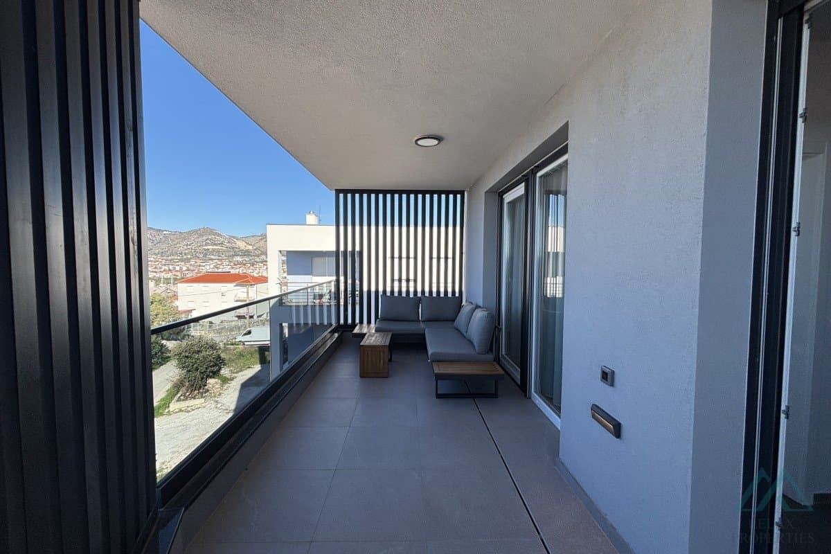penthouse se 2 ložnicemi, výhledem na moře a střešní terasou - Trogir, Čiovo - foto 2