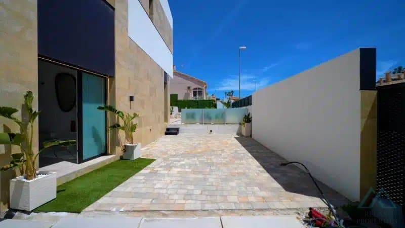 Vila se 3 ložnicemi ve Villa Le Mans, Los Altos s vlastním bazénem - foto 18