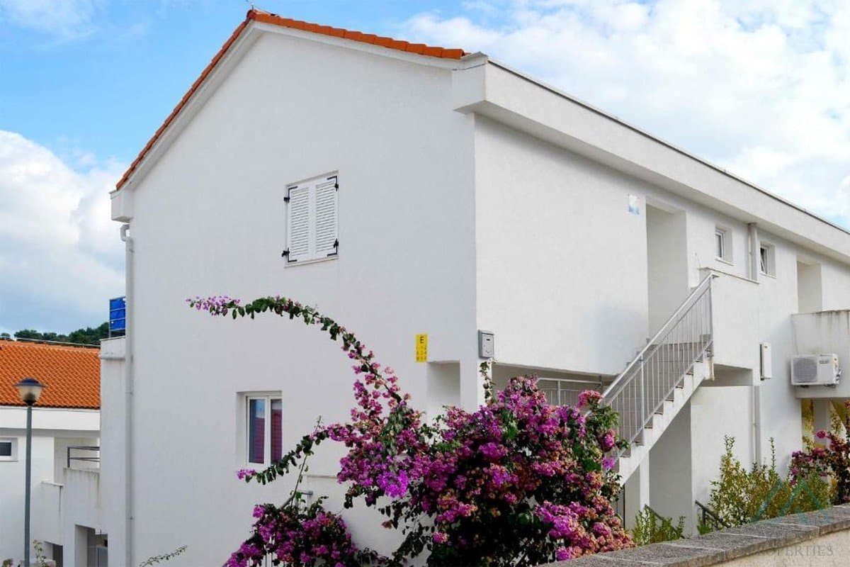 Apartmán u pláže na ostrově Šolta - Nečujam, 40 m od moře, Chorvatsko - foto 2