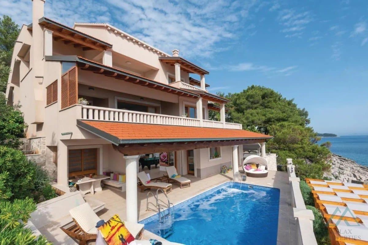 Luxusní vila u moře s bazénem - ostrov Korčula, první linie, Chorvatsko - foto 2
